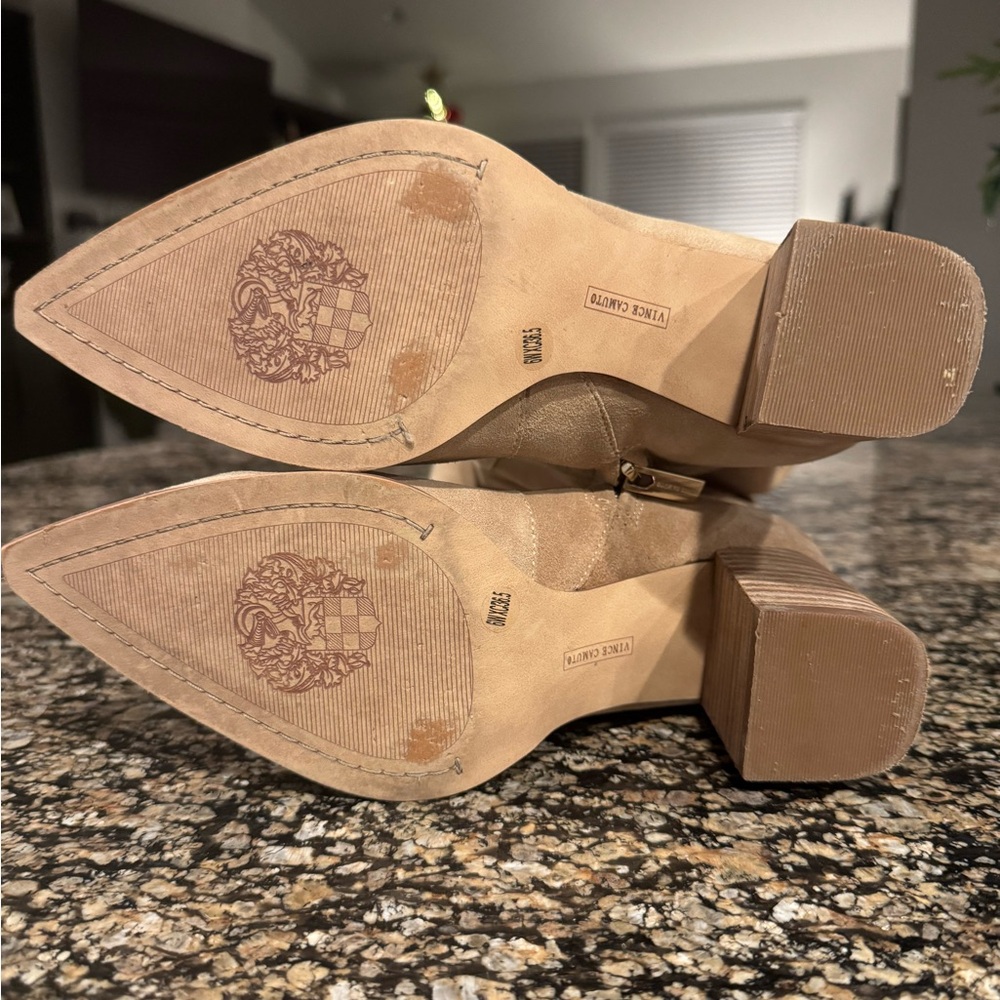 Vince Camuto Cream Heeled Boots - Picture 4 of 6
